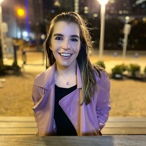 Meet your Posher, Angela